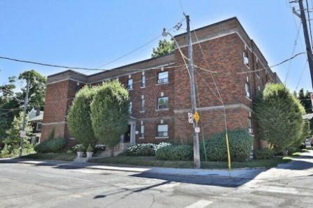 BOUTIQUE 1-BEDROOM UNIT NEAR YONGE AND EGLINTON - WON'T LAST!!!