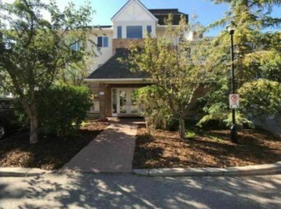Apartment for sale in Calgary Alberta (Low 200's)