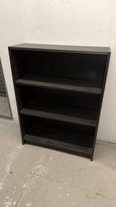 Bookcase shelf, in good condition for pick up only