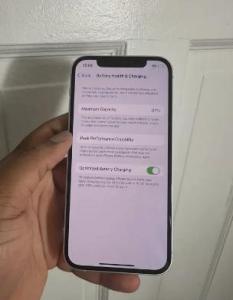 iPhone 12 128GB White Unlocked (with Box)