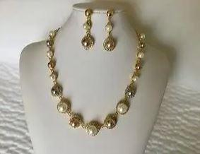 Brand new fashion necklace (for wedding , party)