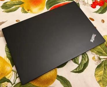 Lenovo ThinkPad T490s Laptop 256gb SSD 8gb Ram