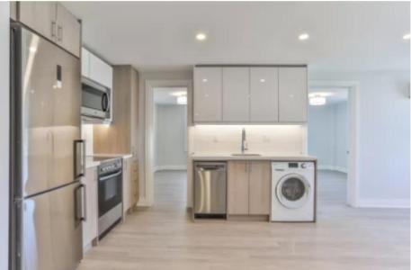 BOUTIQUE 3-BEDROOM UNIT NEAR SPADINA & EGLINTON - WON'T LAST!!!