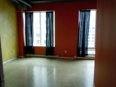 Downtown Loft - Direct Access To LRT $1,025