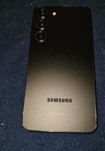 Samsung Galaxy s23 2 week old. Brand new