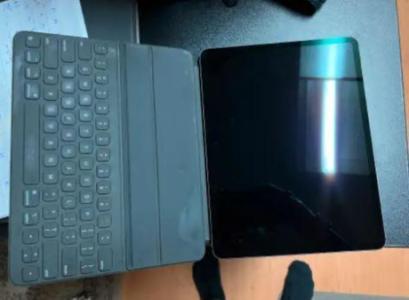 IPad 12.9 pro Cellular-Wifi 1TB (Model # MXG22LL/A)