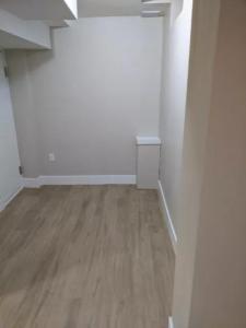 ALL INCLUSIVE & FULLY FURNISHED - 1 Bed, 1 Bath Basement Apt $1,250