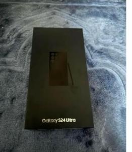 Samsung Galaxy S24 ULTRA (BNIB)