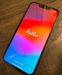 Apple iPhone 13 Pro (128GB - Graphite)