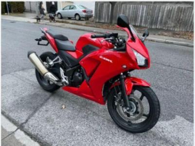 2015 Honda CBR 300R ABS Low Km