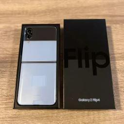 Samsung Z Flip 4 - 256GB - BRAND NEW with Samsung Care+ & Cases
