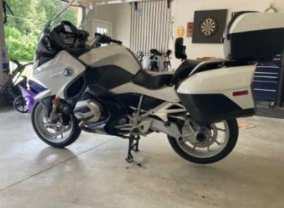 BMW R 1200 RT, 2017, 37,500 km. White with Tour Pack, Sargent s