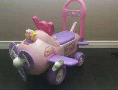 Kids toddler ride-on with lights and music