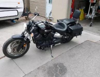 Yamaha vstar 1100 custom