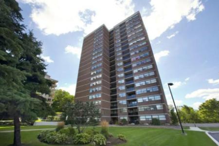 2 Bedroom Apartment- North York Don Valley Parkway Brookbanks Dr $1,925
