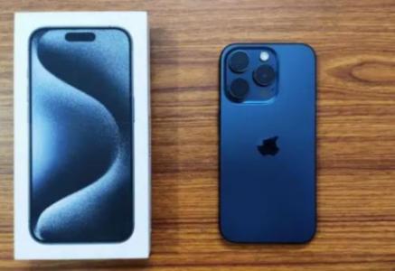 NEW Apple iPhone 15 Pro MAX 256GB Unlocked + AppleCare+ 2 Years