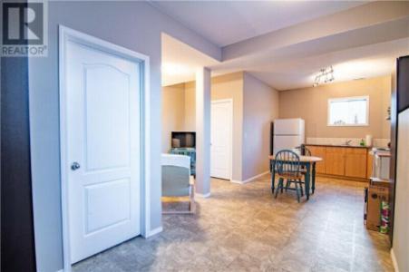 Bright 1 bedroom Suite $800.00