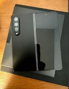 Samsung Galaxy Z fold 4 brand new open box